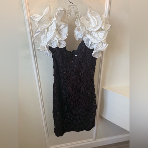 Susan Roselli Dresses & Skirts - Vintage Chic Black Lace Dress with White Accents